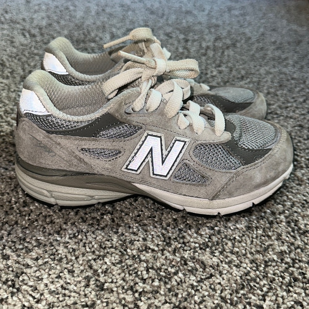 New Balance 990